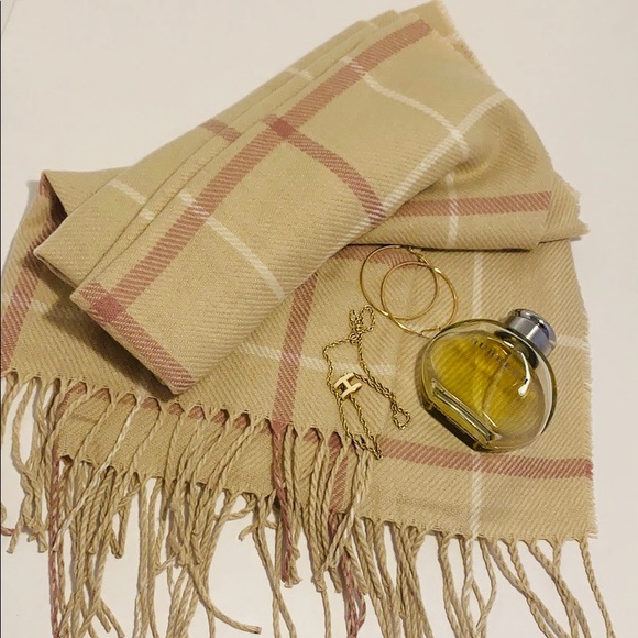Brand NWT H&M Warm Long Shawl Wraps/Scarves